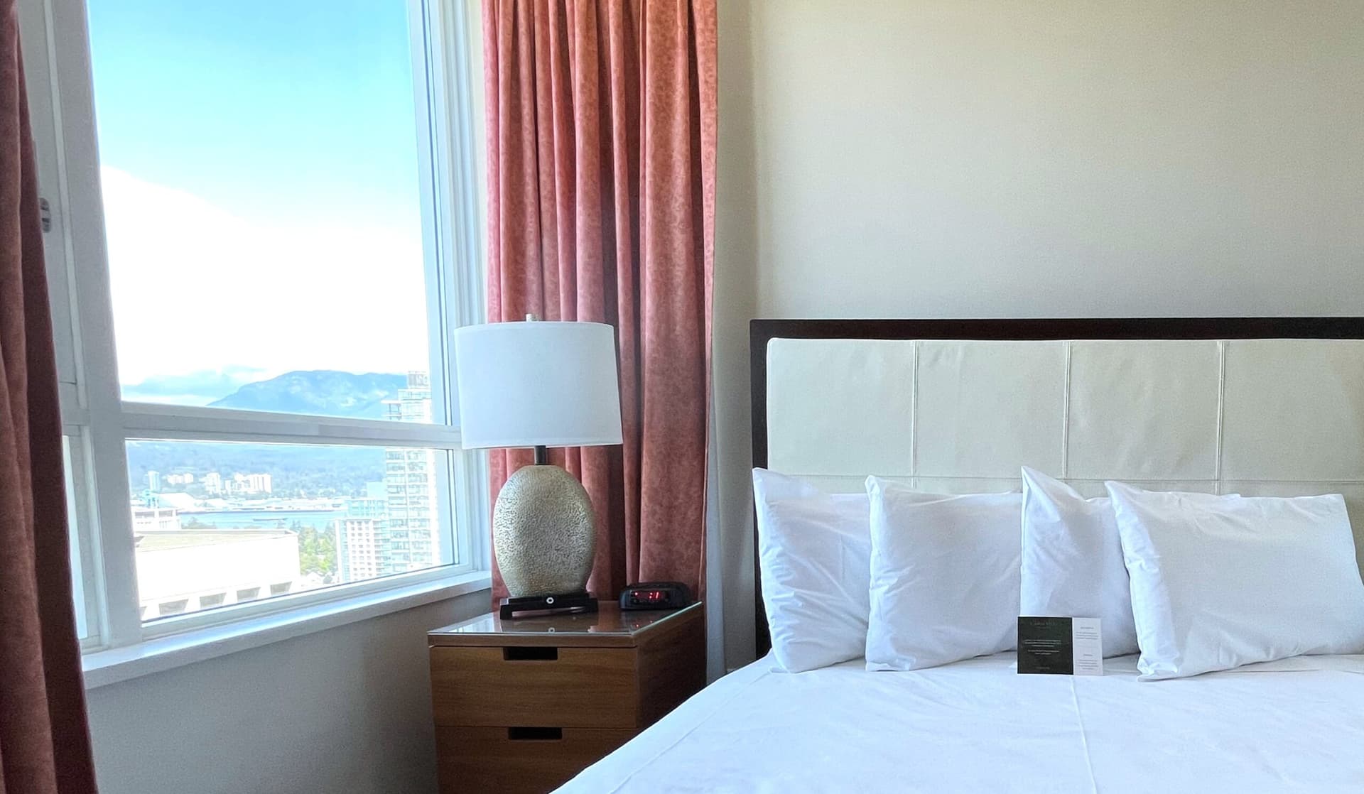 Carmana <span class="text-gold">Two Bedroom</span> Suite (Queen + Queen)